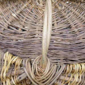 Panier en clématite - détail de tressage